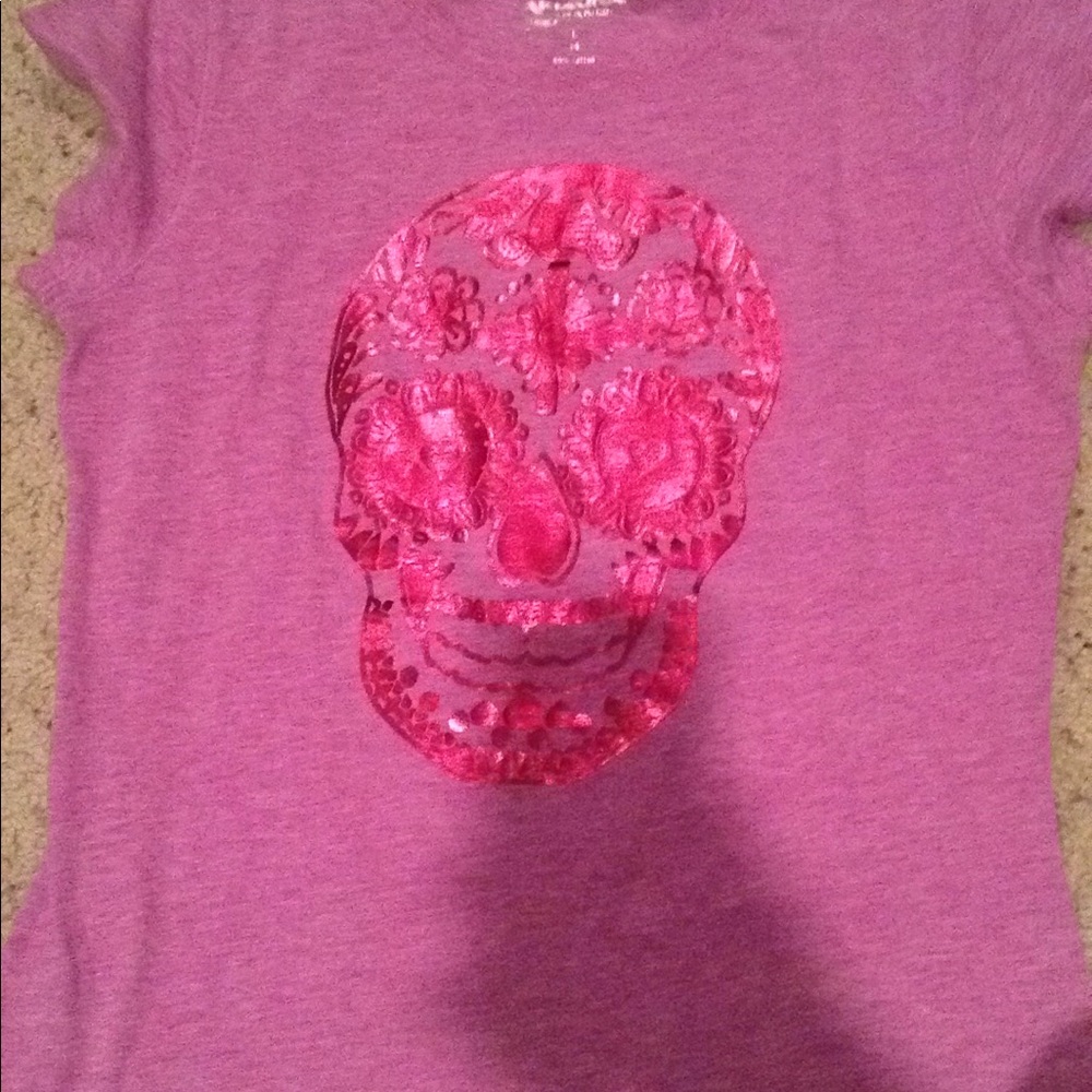 T-shirt with design
